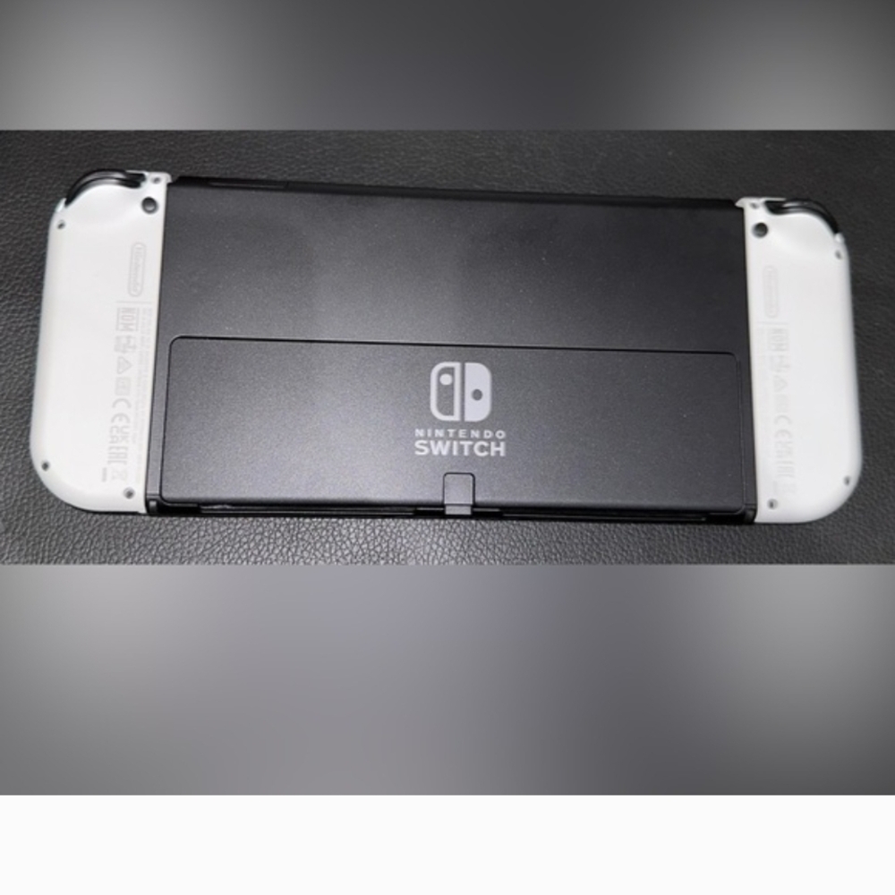 Nintendo Switch with Gray Joy-Con and Dock - Picture 4 of 14